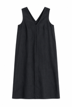 Load image into Gallery viewer, Luna Midi Dress - Black - Size M
