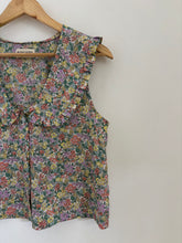 Load image into Gallery viewer, Rosa Frill Collar Blouse - Cotton
