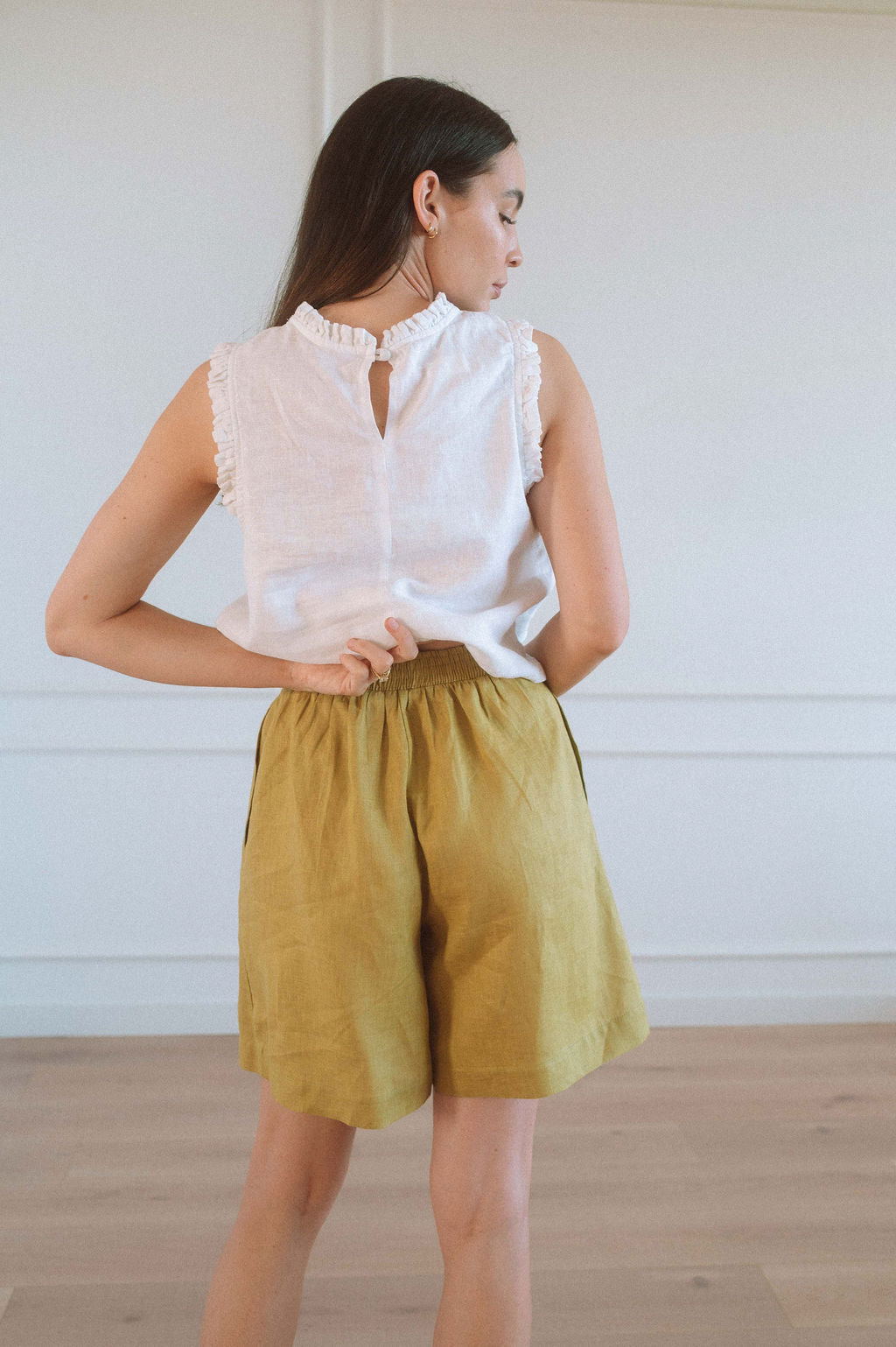 Elo Tailored Bermuda Shorts - Pistachio Size M